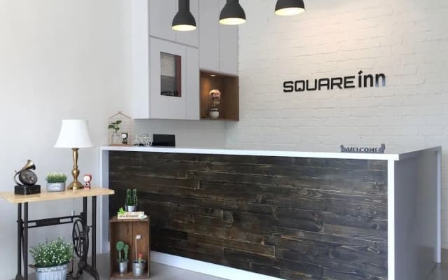 Square Inn - photo 2