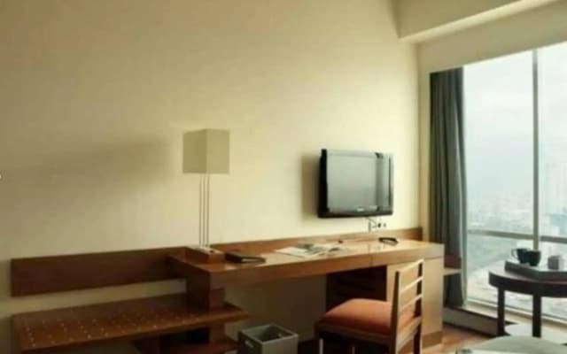 Mövenpick Hotel Jakarta City Centre - photo 3