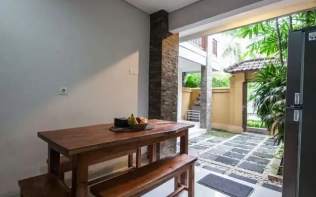 SMV - garden - 7-BR · 7BR Garden Villa Walk to Beach and Shops Legian - photo 3