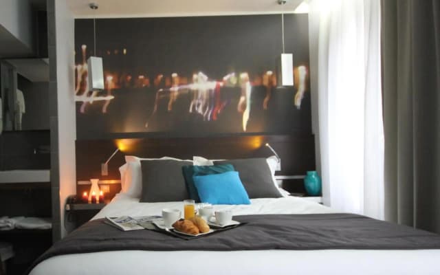 Hotel Lumières Montmartre Paris - photo 3