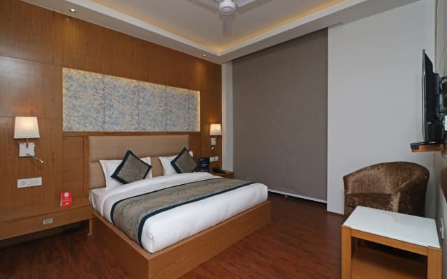 Oyo 10824 Hotel Star Suites - photo 2