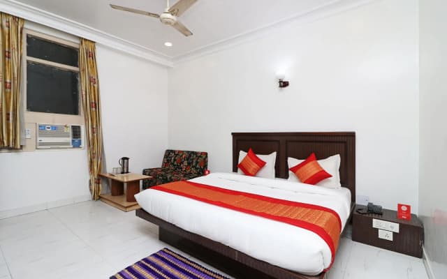 OYO Flagship 10562 Kumar palace - photo 3