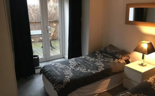E2 Apartments - photo 5