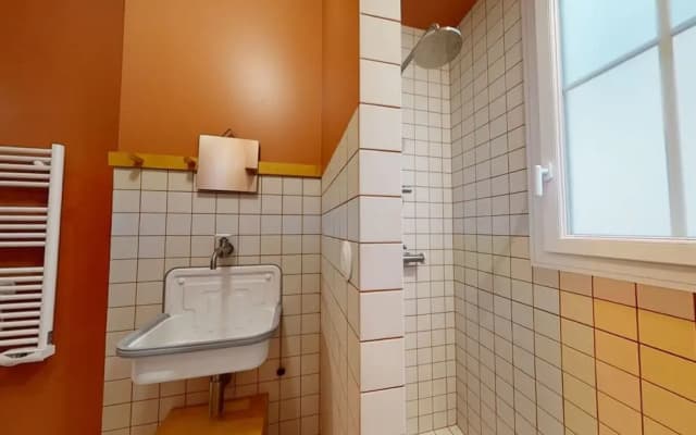 Joivy Delightful 1-bed Studio w/ Shared Co-working - photo 3