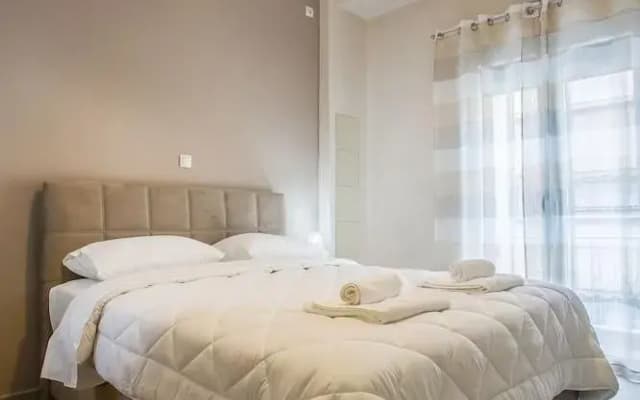 Spacious 3-Bedroom Apartment 90M From Train - photo 5