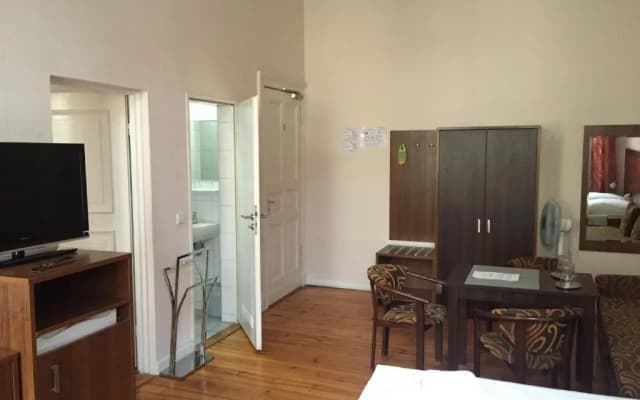 Classic Hotel Pension - photo 5