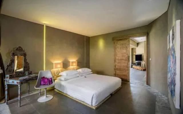 Arte Villa Central Seminyak - photo 2