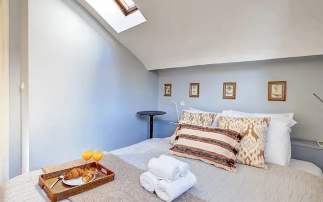 Comfortable 1BR in Latin Quarter - photo 5