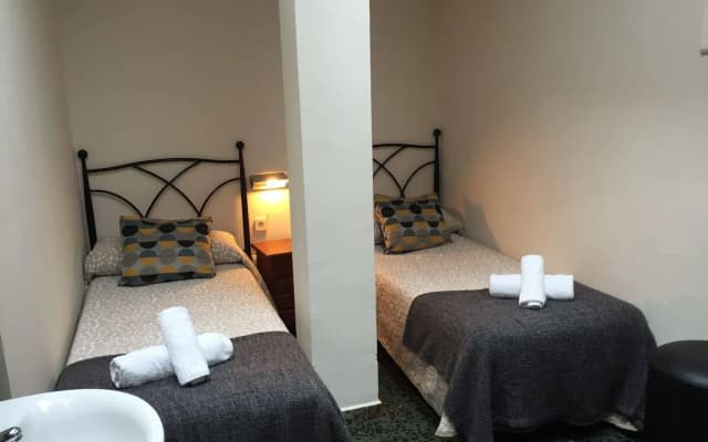 Hostal Alogar - photo 5