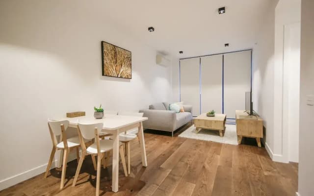 Wisdom Apartments in Doncaster - photo 2