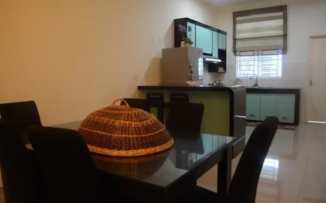 Achutra Guesthouse - photo 3