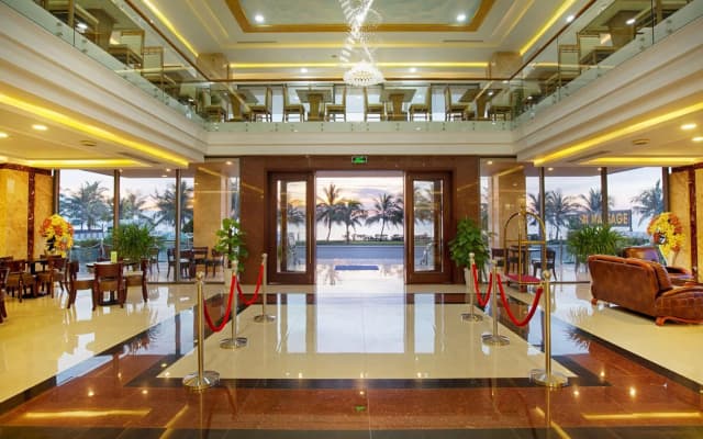 Serene Beach Hotel Danang - photo 2