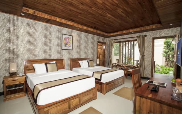 Golden Topaz Resort - photo 3