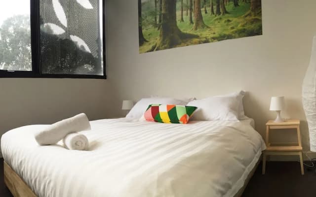 GEORGE, 1BDR North Melbourne Apartment - photo 5