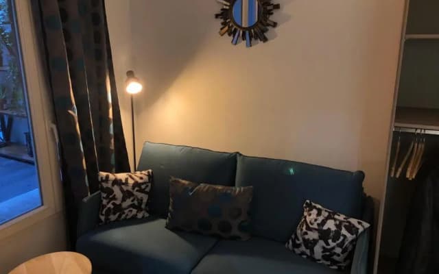 Tour Eiffel Apartment - photo 2