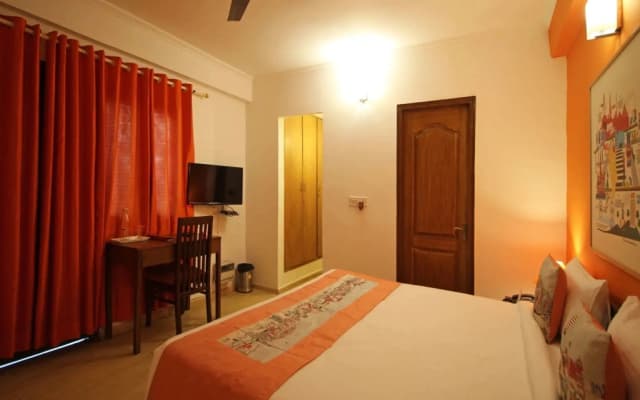 OYO Flagship 592 Hauz Khas Village - photo 3