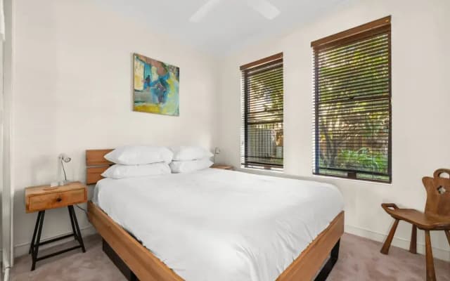 Elegant Stay in Balmain With Pool Access - photo 2