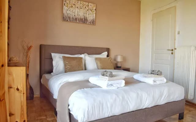 4-bedroom Athens Smart Stay - Base Rate - Extra Customisable - photo 3
