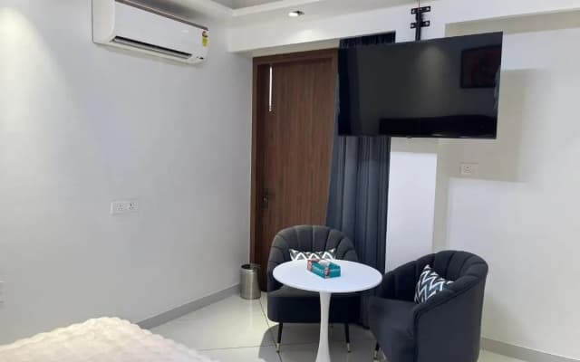 J60 Suites - photo 2