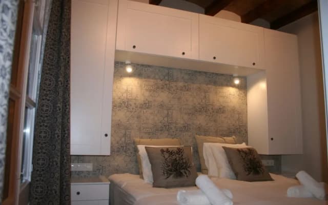 Avenida Apartments Blasco de Garay - photo 3