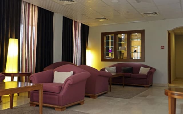 One to One Hotel & Resort Ain Al Faida - photo 2