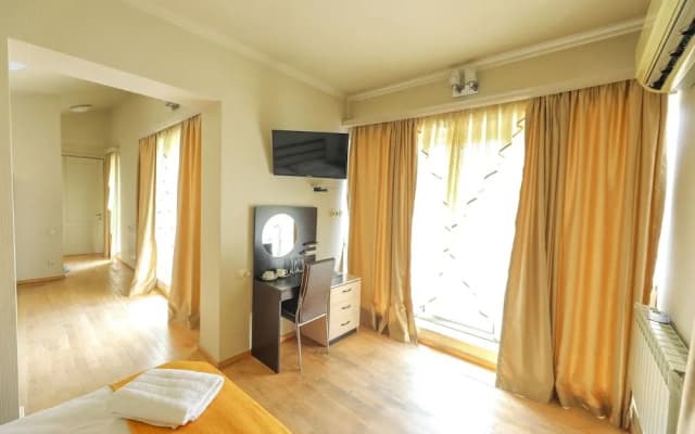 Eurasia Bridge Hotel - photo 5