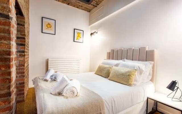 Bright Triplex - 4br/10p - Moulin Rouge - photo 3