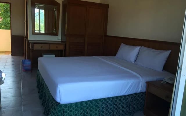 Kata Sun Beach Hotel - photo 2