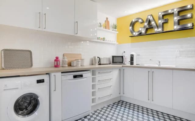 Loft Design for 8 people in Heart of Paris - photo 4