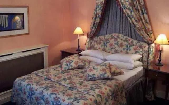 The Gallery Hotel - photo 4