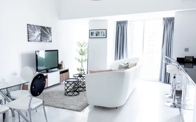 Nasma Luxury Stays - Cayan Tower - photo 2