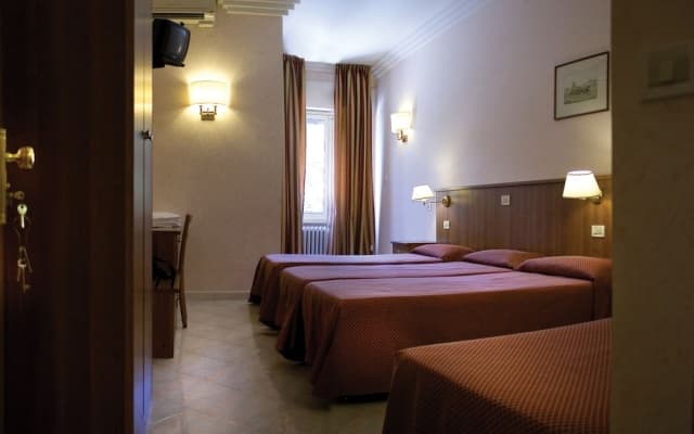 Hotel Salaria - photo 5