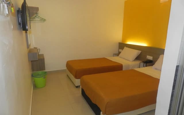 Yellow Mansion Hotel Banda Kaba - photo 4