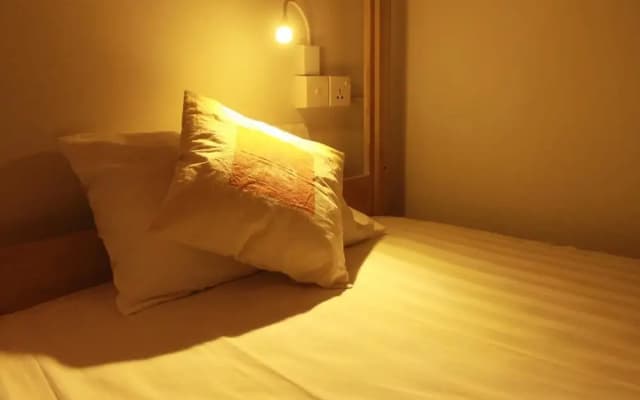 Layover BnB - photo 3
