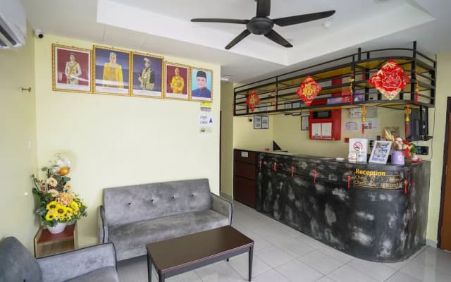 Gemilang Hotel - photo 2
