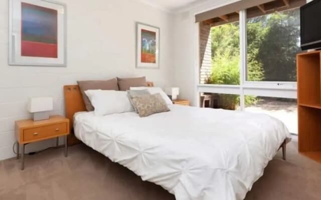 Bayside St Johns Close - photo 4