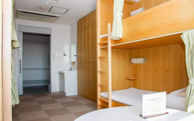 Shin-Osaka Youth Hostel - photo 3