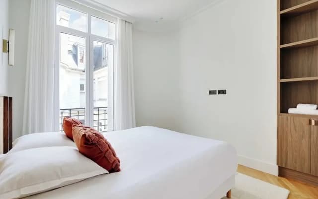 Luxury Apt With AC - 4bd/8p - Etoile/victor Hugo - photo 3