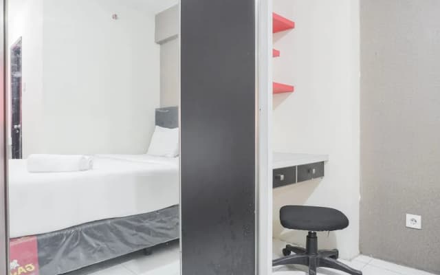 Comfortable Studio Room At Kebagusan City - photo 2