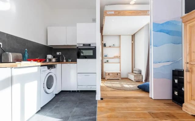 1 Bdr Downtown near Place Massena - photo 3