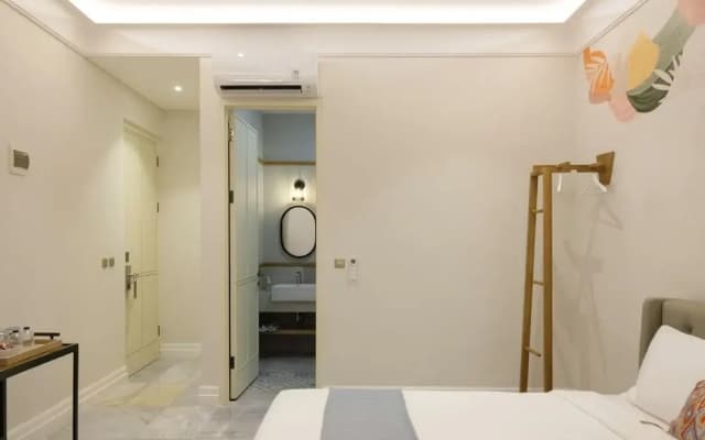 UROOMS Senopati - photo 4