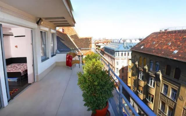 City Heart Apartments - photo 2