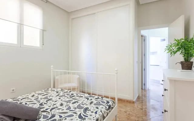 Stunning Urban Apt. Historic District - Sol - photo 3