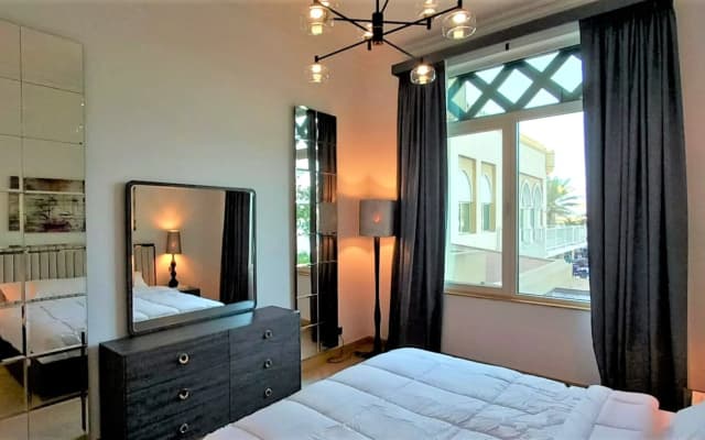 Spacious & Chic 1 bedroom with balcony in Palm - photo 5