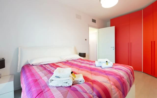 Fiera Milano Flat with Garage - photo 4