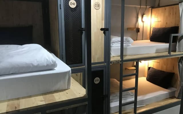 Plubpla Hostel - photo 2