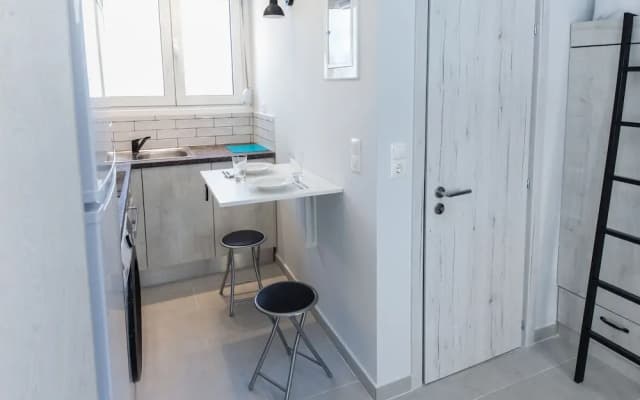 Modern Equipped Studio w View in Kipseli - photo 4