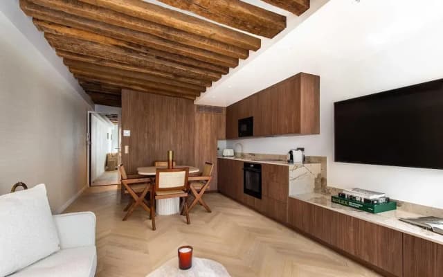 Magnificent Apartment /AC -1br/4p- Palais-royal - photo 5
