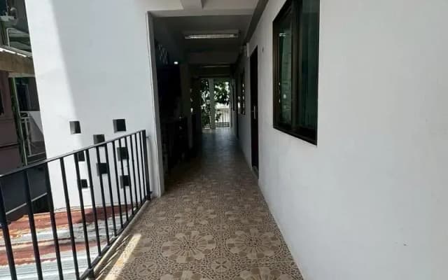 Sukhum Suvarnabhumi Airport Guest House - photo 4