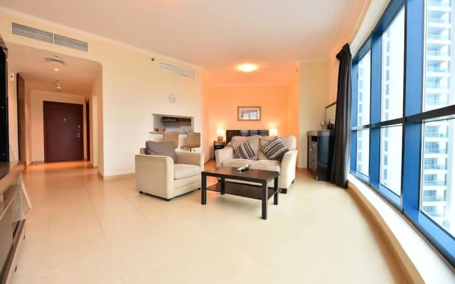 DJ - Bright spacious Studio in JLT - photo 3